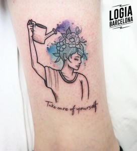Tatuaje pequeño - Flores- Logia Barcelona 